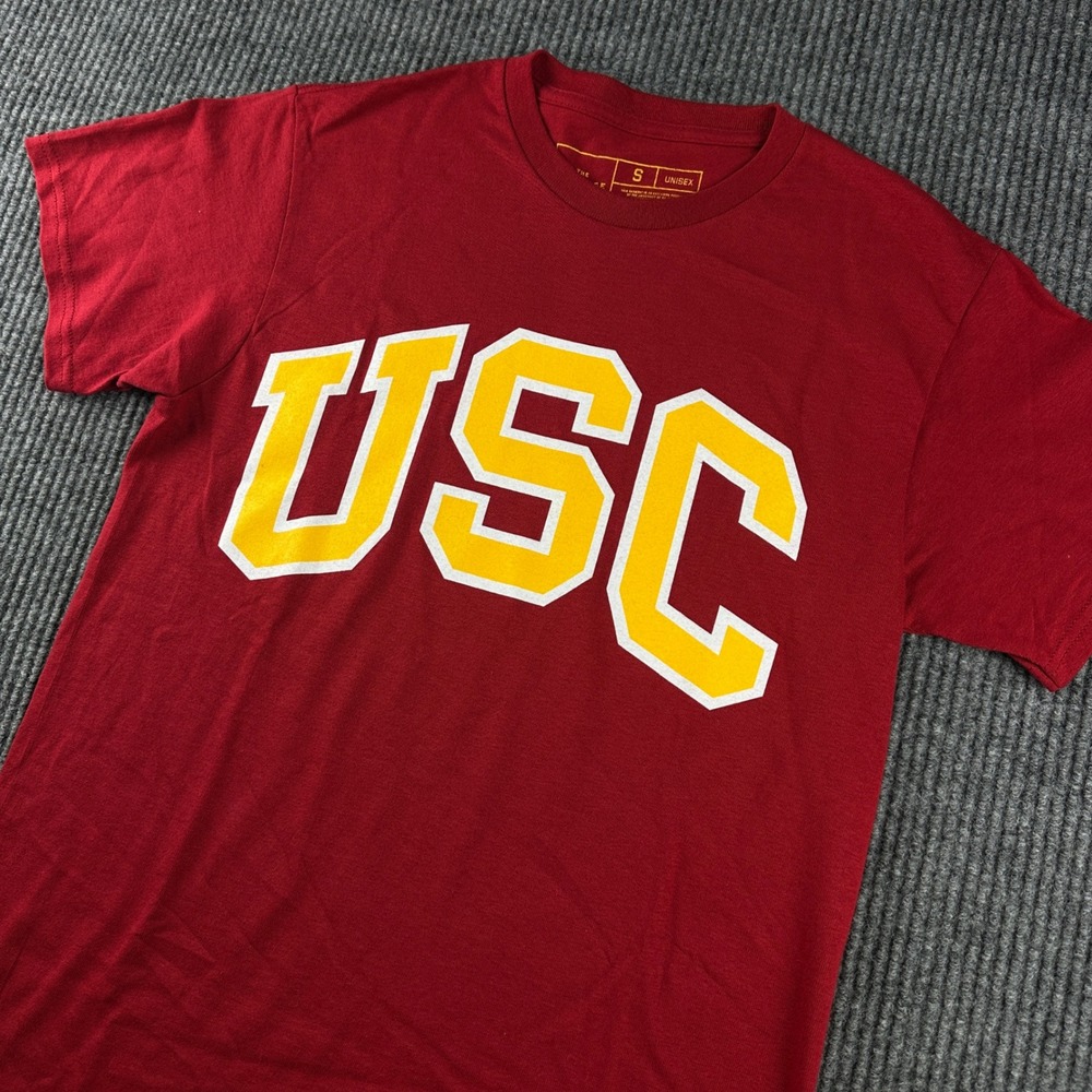 USC Trojans T Shirt Mens Small Red The Heritage Collection Short Sleeve NCAA